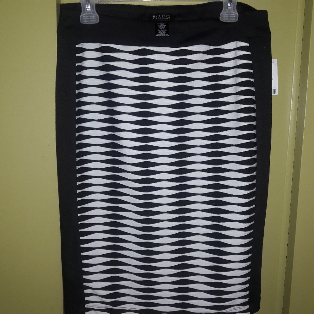 NEW!! Skirt with stripes
